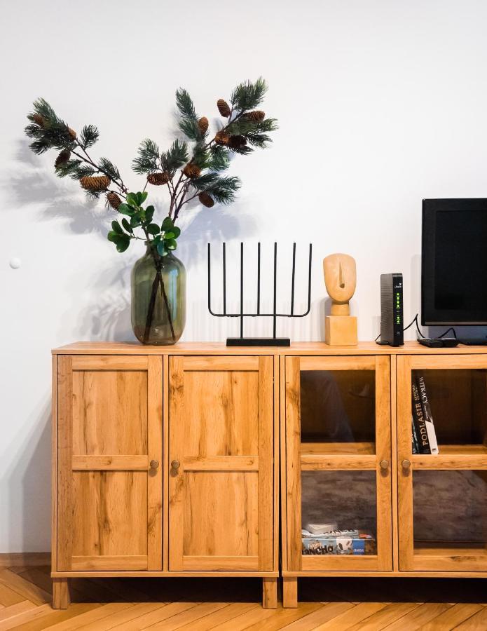 Metro Swietokrzyska Boho Aesthetic Apartment Warsaw Ngoại thất bức ảnh