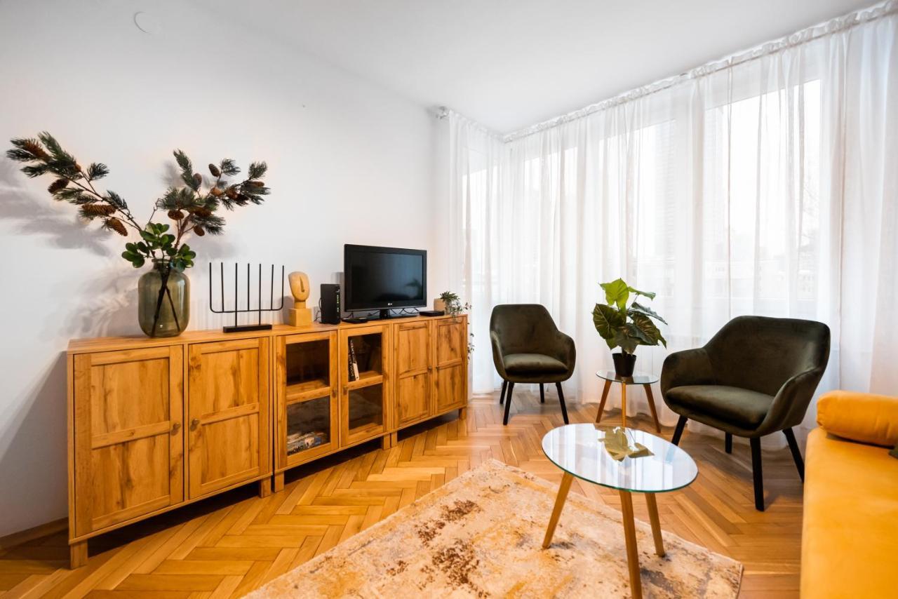 Metro Swietokrzyska Boho Aesthetic Apartment Warsaw Ngoại thất bức ảnh